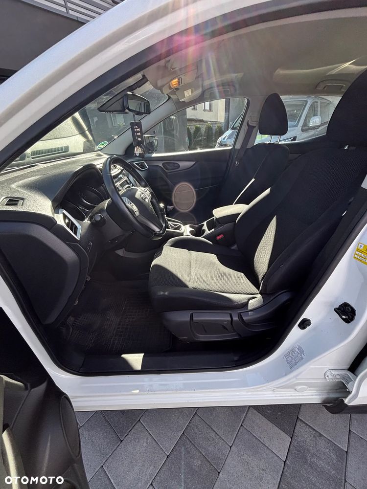 Nissan Qashqai 1.2 DIG-T Acenta EU6 - 8