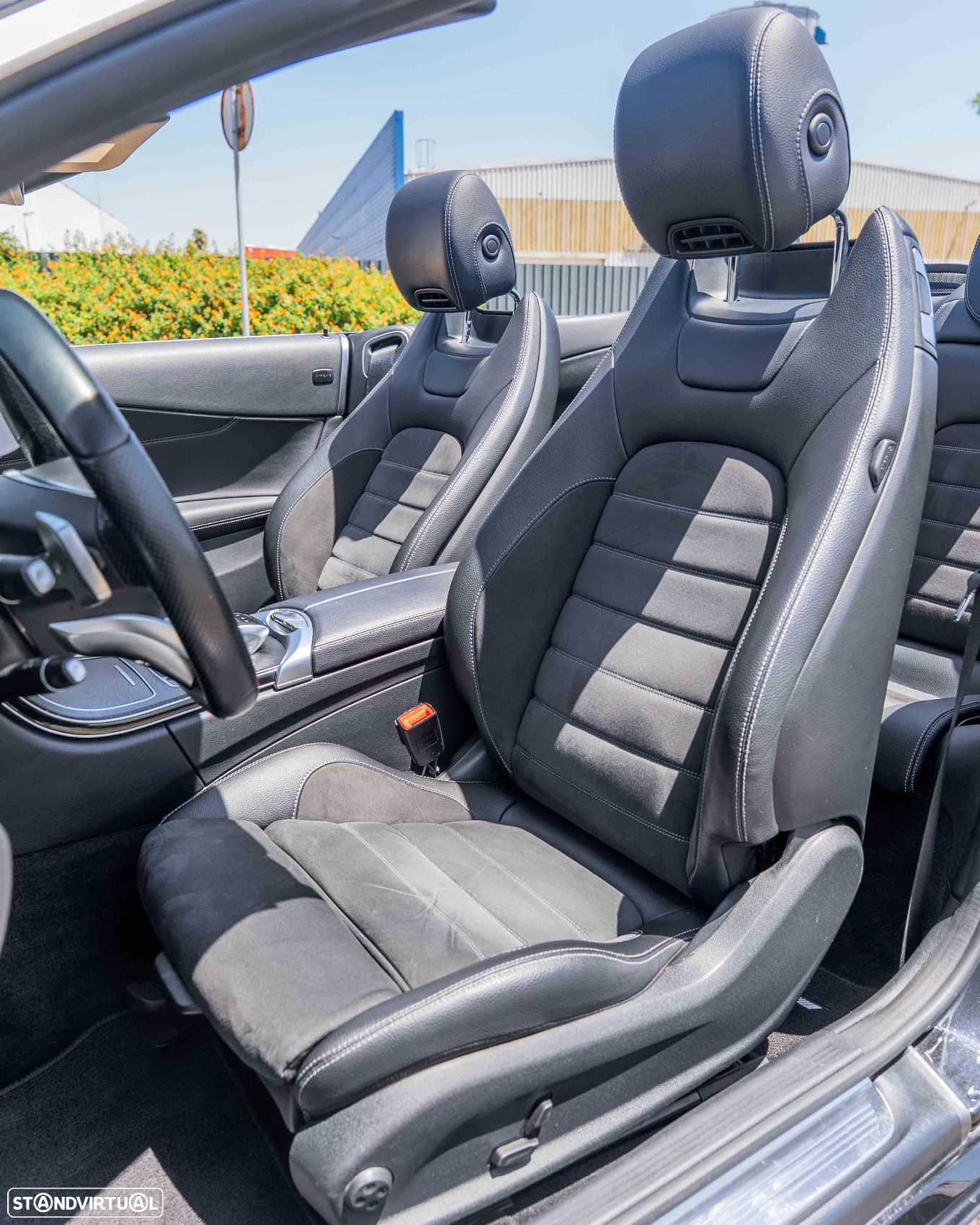 Mercedes-Benz C 220 d Coupe 4Matic 9G-TRONIC AMG Line - 16