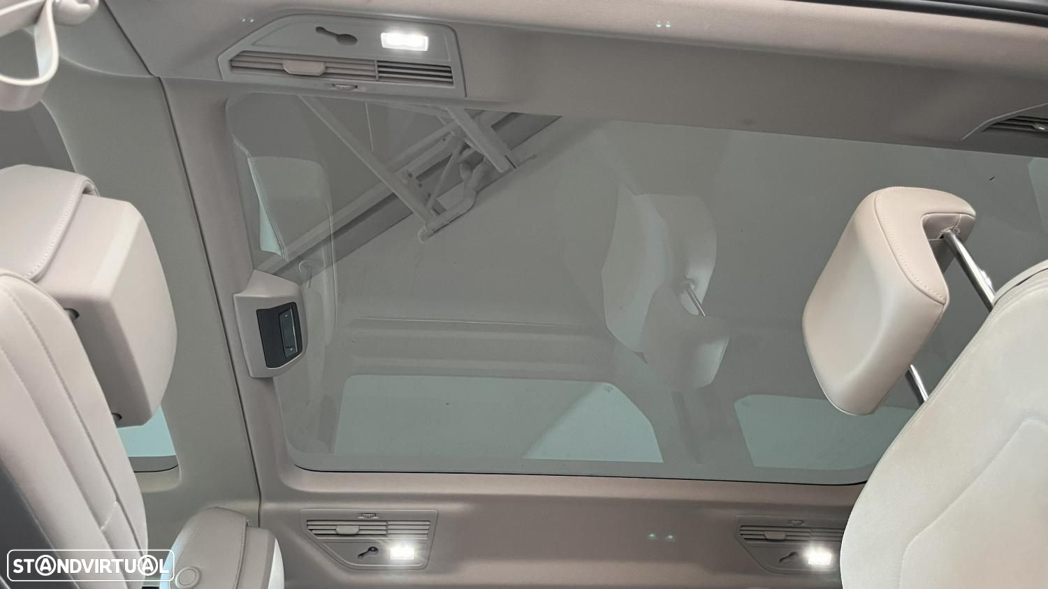 VW Multivan 2.0 TDI Style Longa DSG - 10