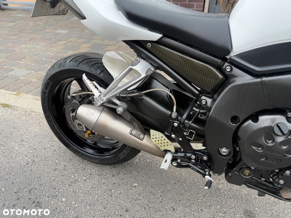 Yamaha FZ - 31