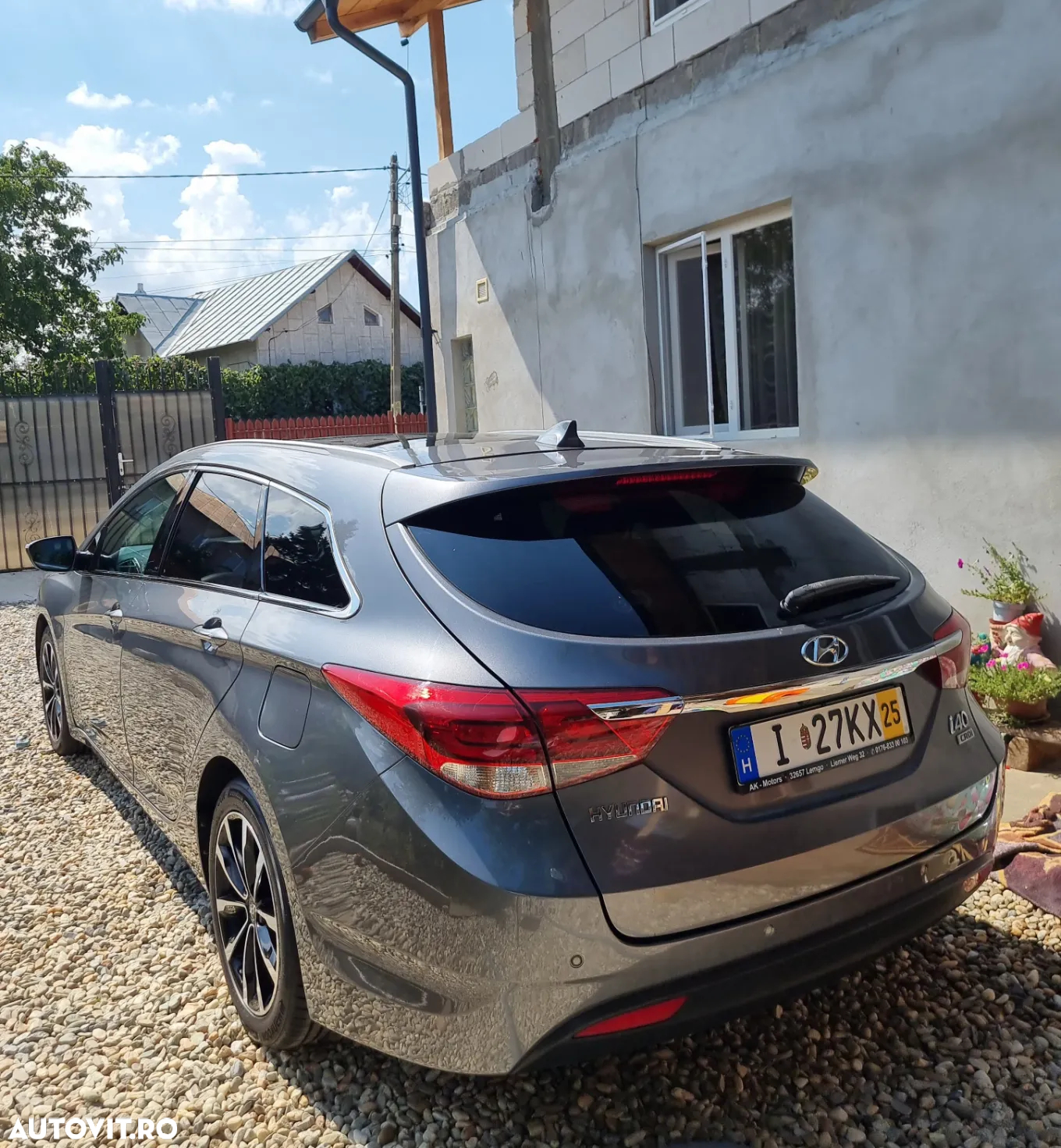 Hyundai i40 Kombi blue 1.7 CRDi DCT Premium - 3