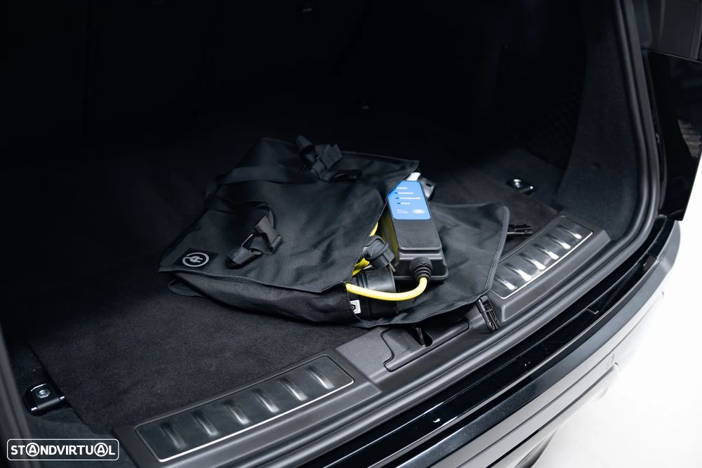 Land Rover Range Rover Evoque 1.5 P300e AWD Bronze Collection Auto - 12