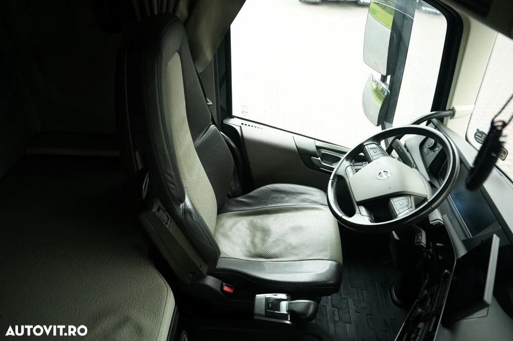 Volvo FH 500 / XXL / RETARDER / PUNGĂ JOSĂ / MEGA / ECHIPAMENT MAXIM / CONTRACT DE REPARAȚIE POST-SERVICE / - 26