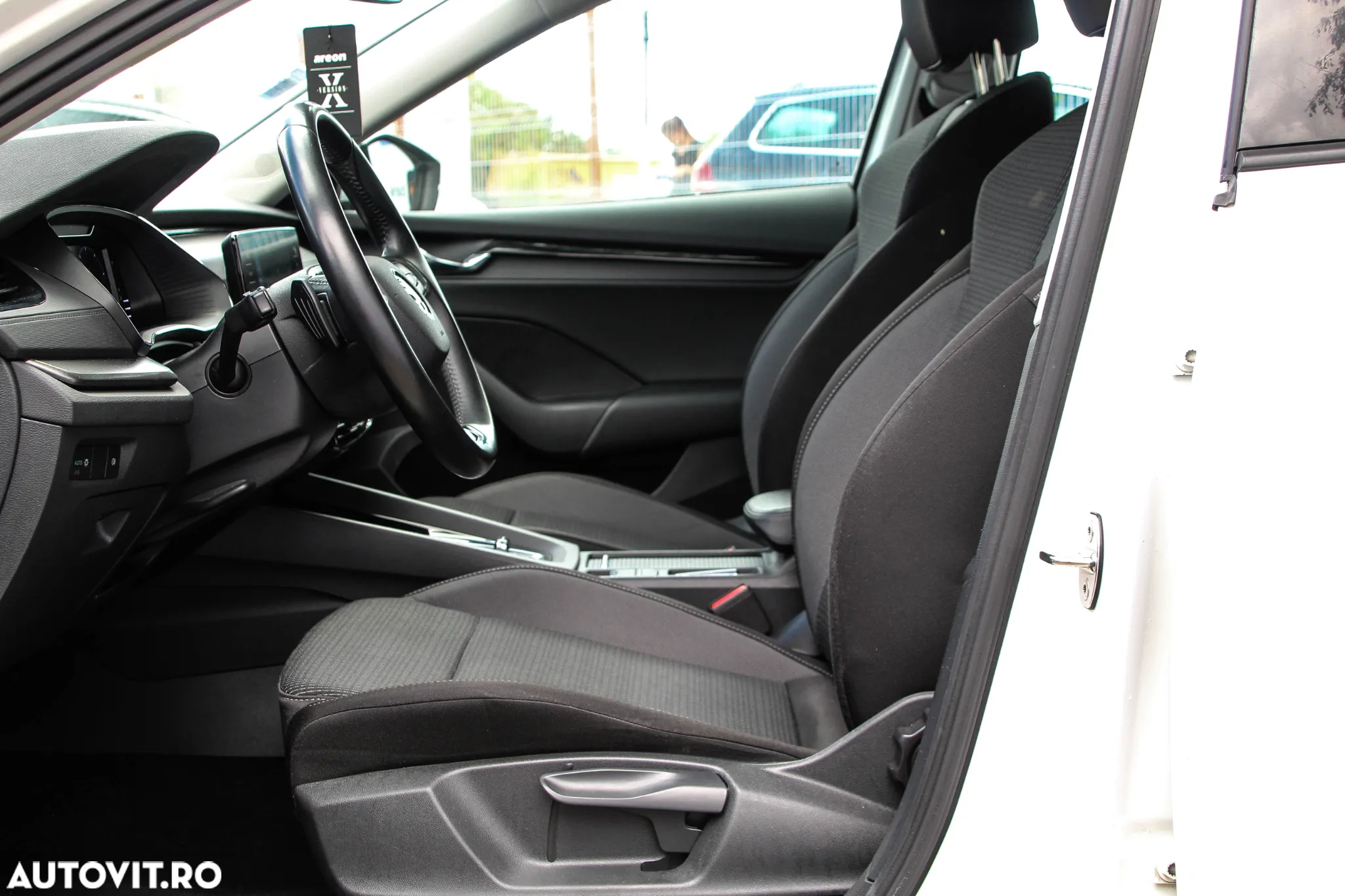 Skoda Octavia 2.0 TDI DSG Ambition - 14