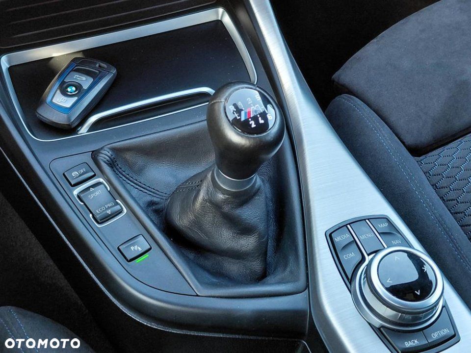 BMW Seria 1 - 18