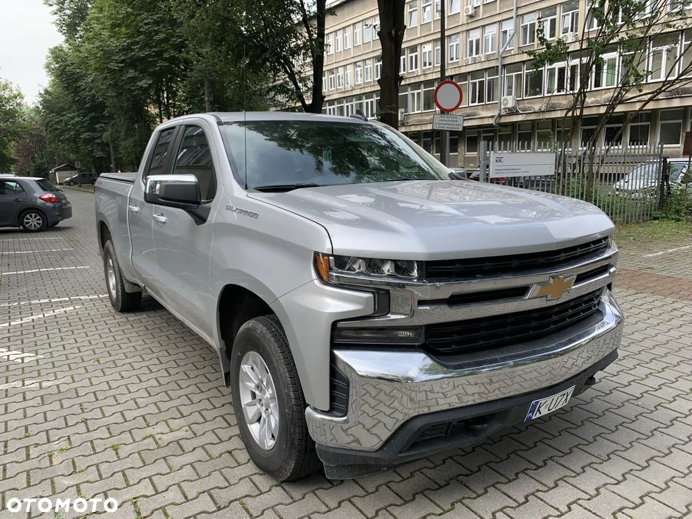 Chevrolet Silverado - 6