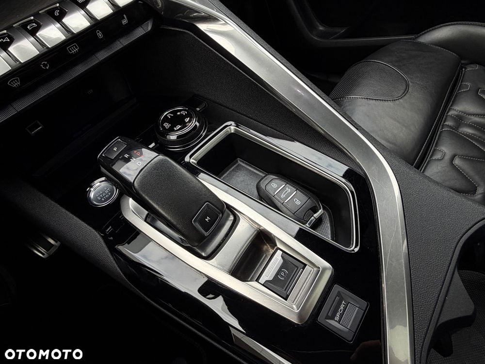 Peugeot 5008 BlueHDi 180 EAT8 GT - 31