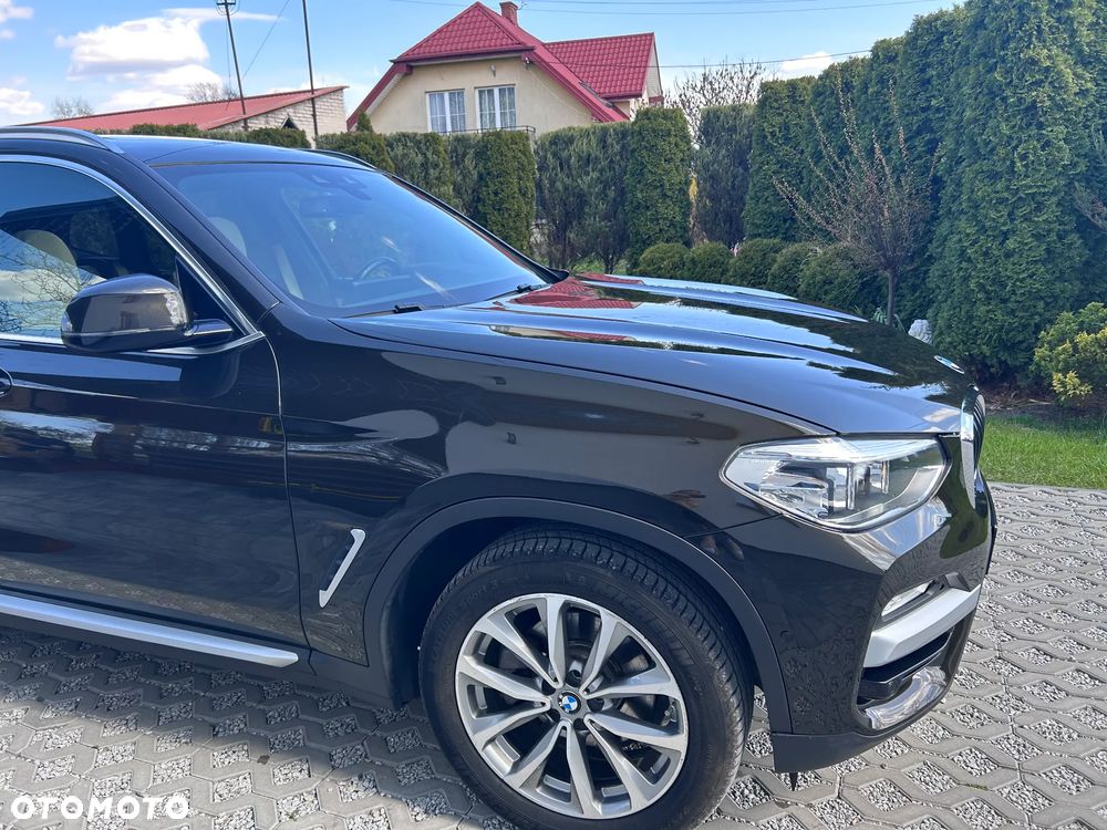 BMW X3 xDrive30i Luxury Line - 4