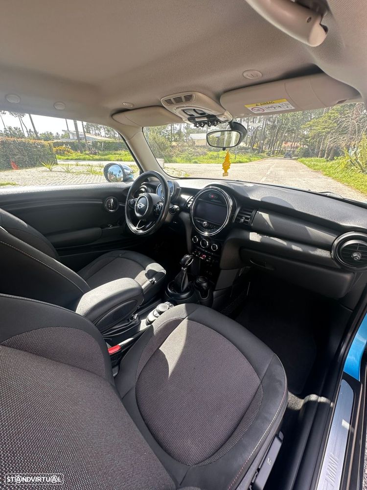 MINI 3 Portas Cooper Auto - 16