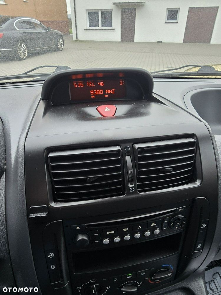 Peugeot Expert - 23