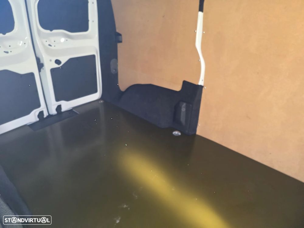 Peugeot Expert HDI L2H1 - 15