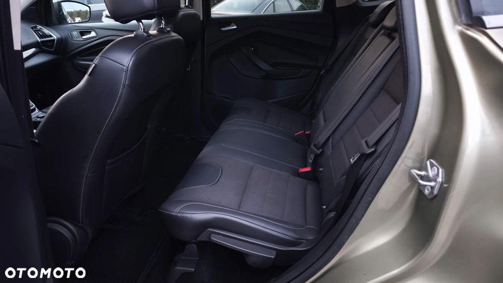 Ford Kuga 2.0 TDCi 4x4 Titanium - 14