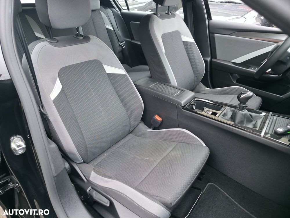 Opel Astra 1.2 Turbo Edition - 9