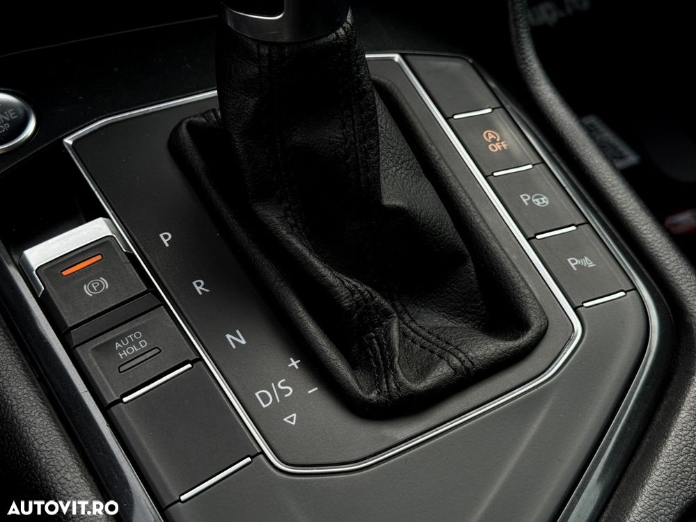 Volkswagen Tiguan - 18