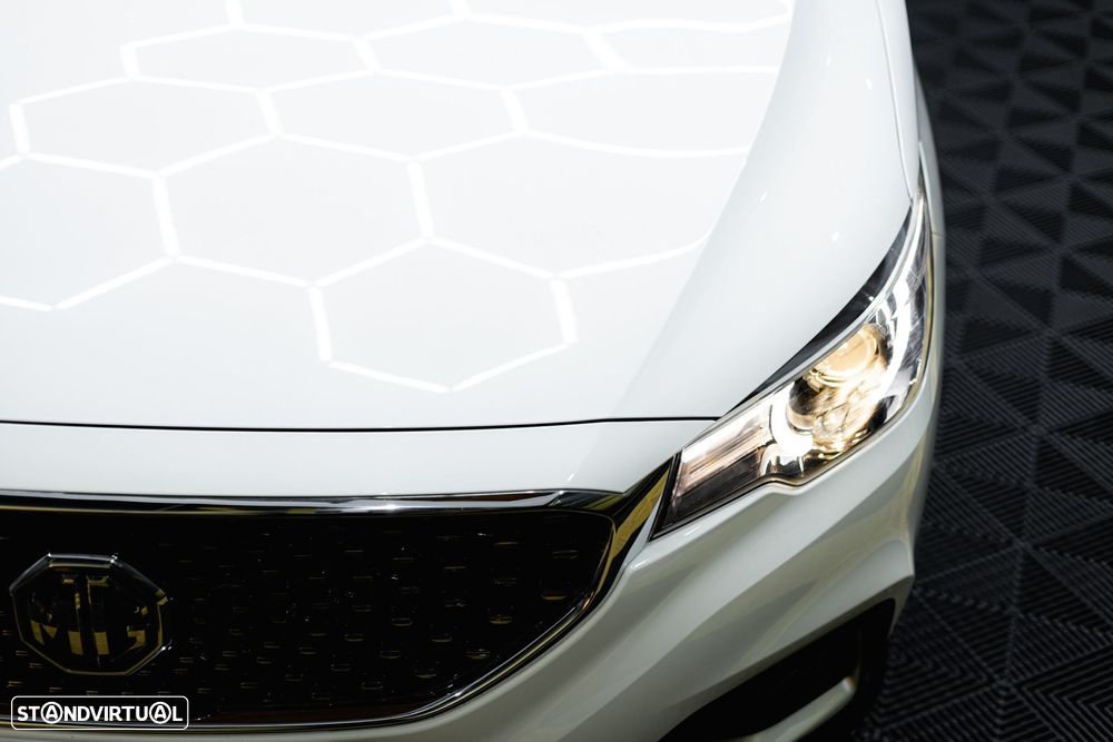 MG ZS EV 44.5 kWh Luxury - 18