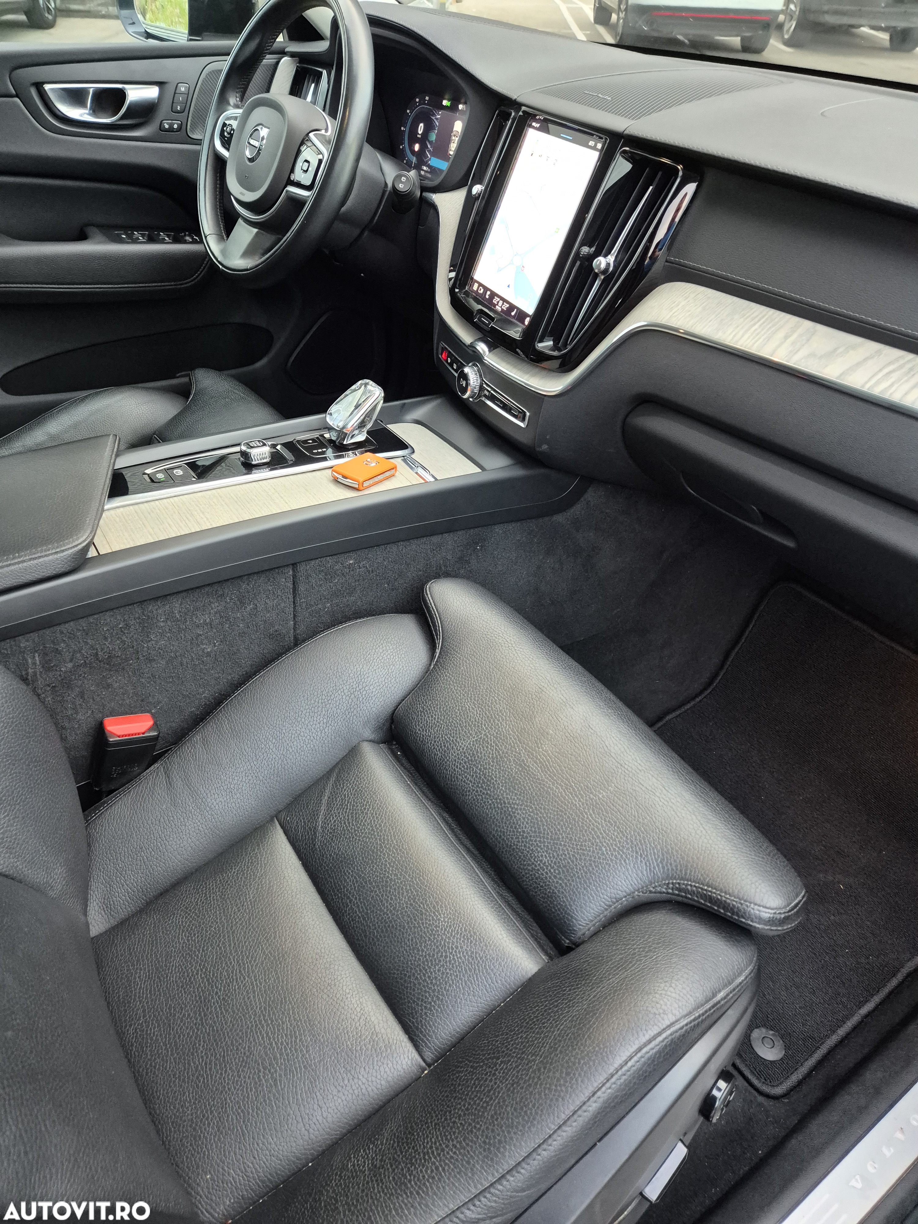 Volvo XC 60 B4 MHEV Inscription - 14