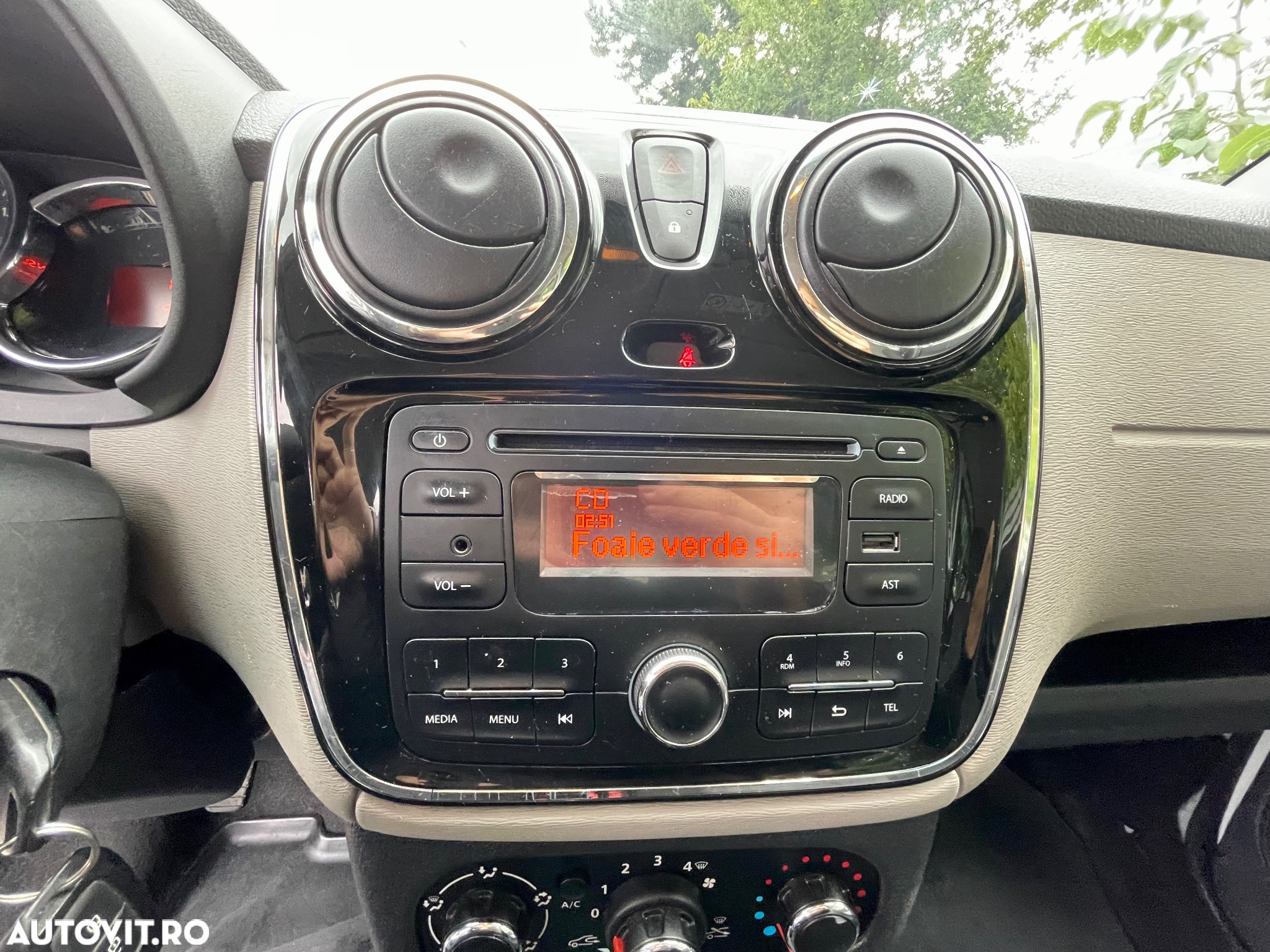 Dacia Dokker 1.5 dCi 75 CP Laureate - 11