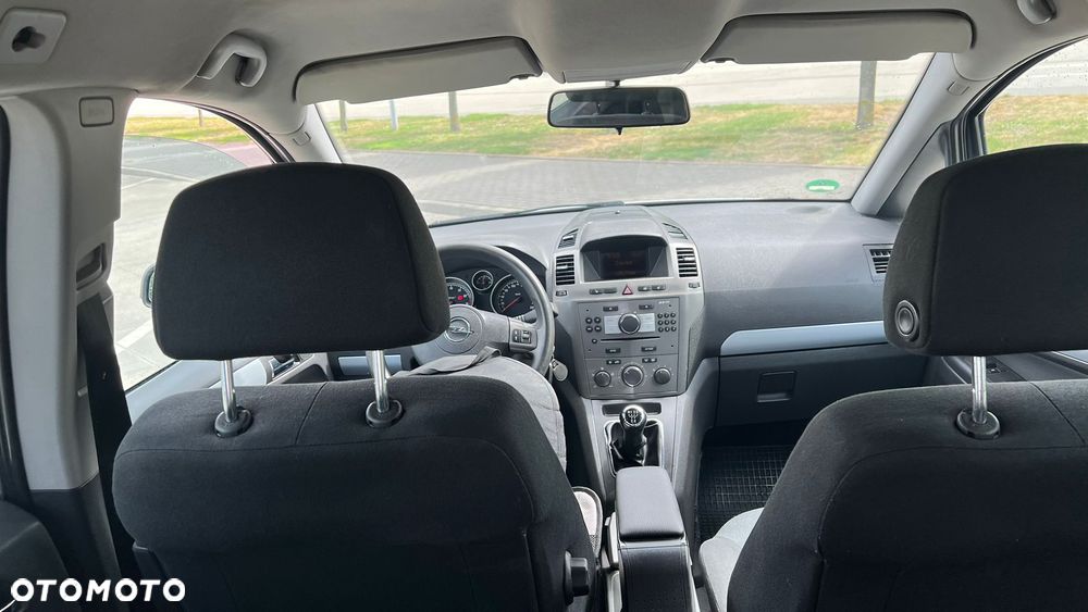 Opel Zafira 1.8 Cosmo - 8