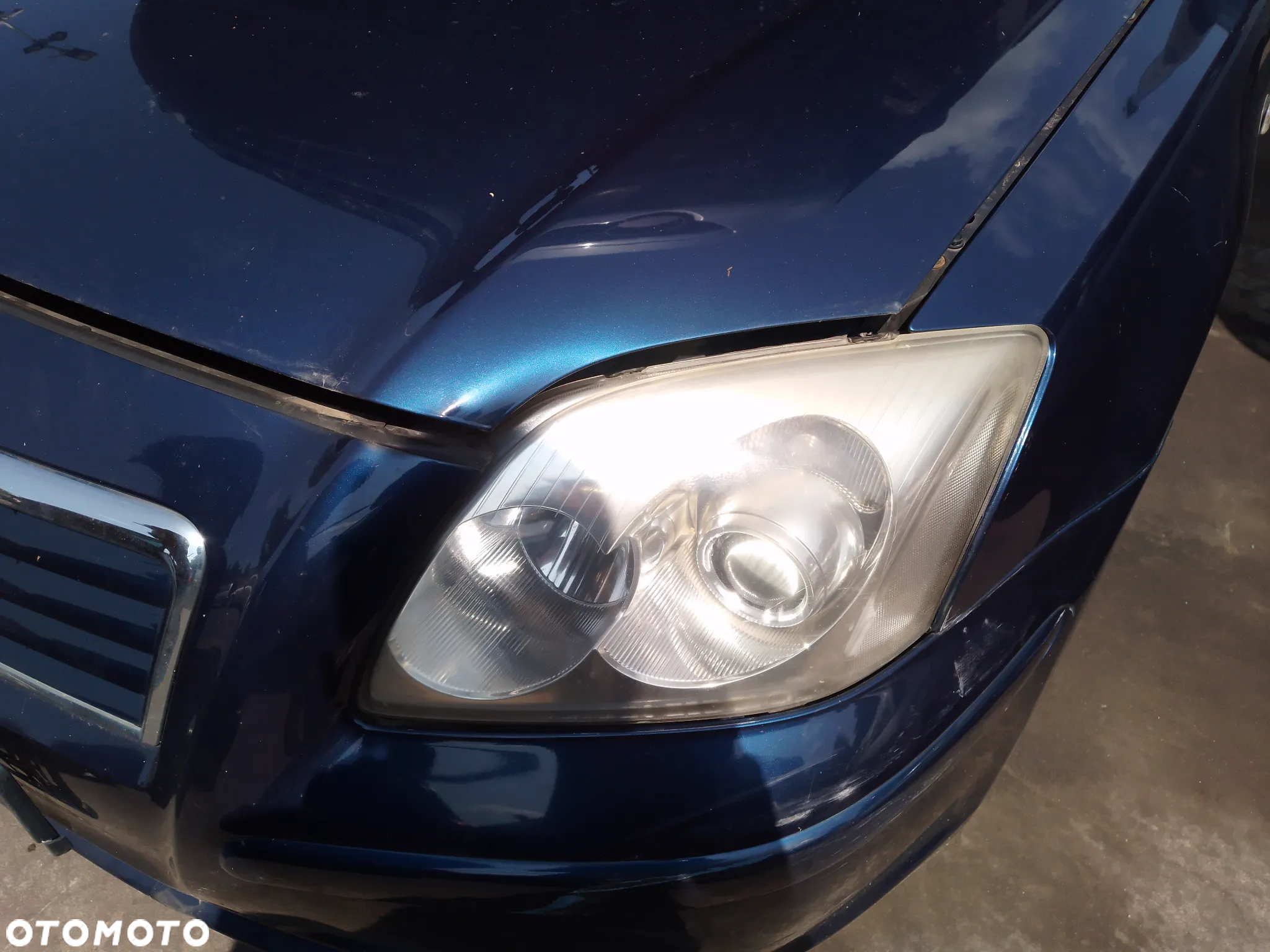 TOYOTA AVENSIS T25 03-06 2.4 KLAPKA WLEWU PALIWA 8P4 - 5
