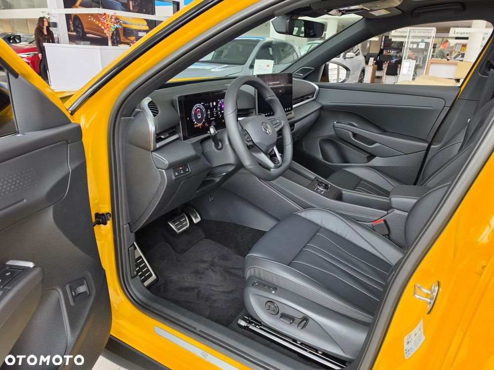 Volkswagen T-Roc 1.5 eTSI R-Line DSG - 17