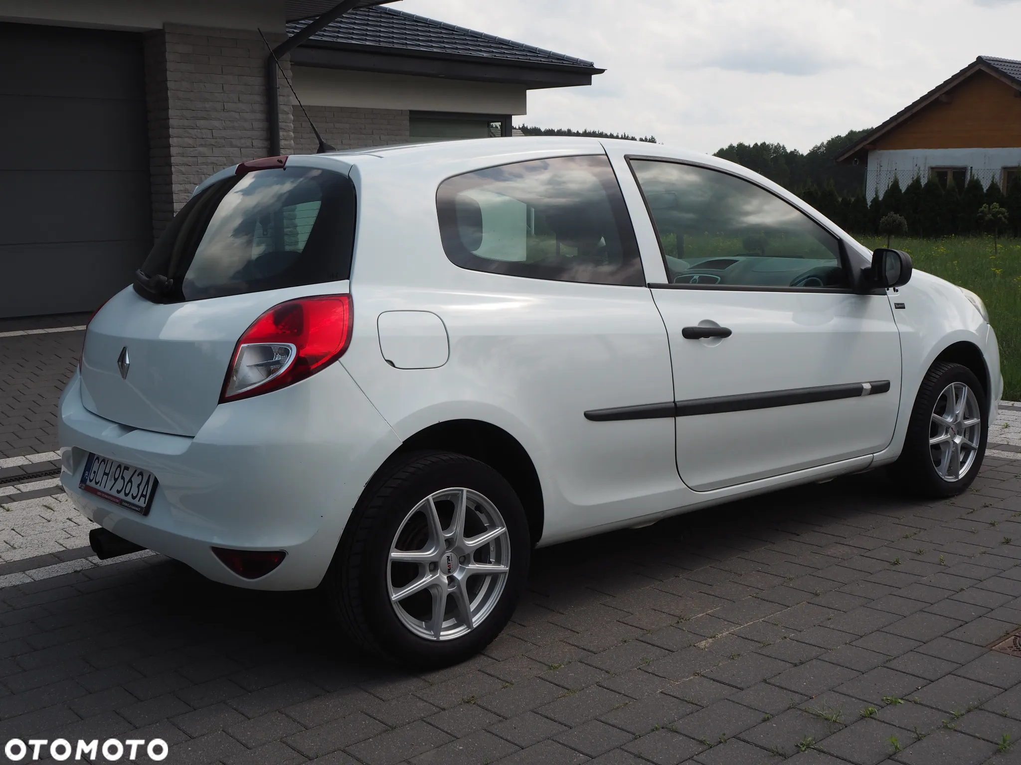 Renault Clio 1.2 16V 75 Expression - 14