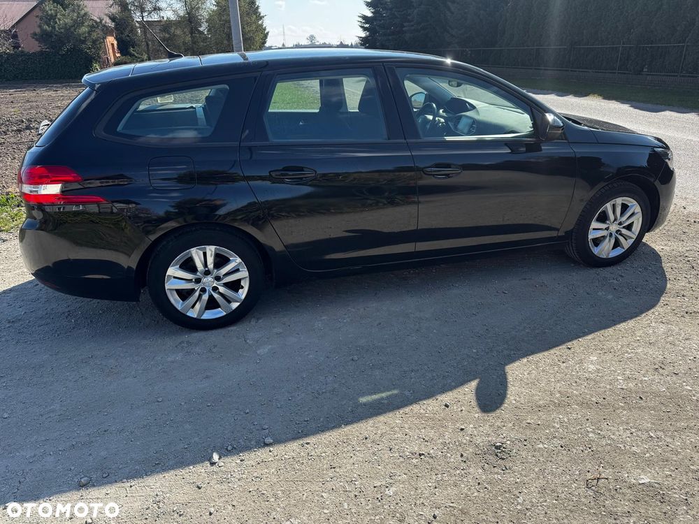 Peugeot 308 BlueHDi 130 EAT8 Stop & Start Active - 4