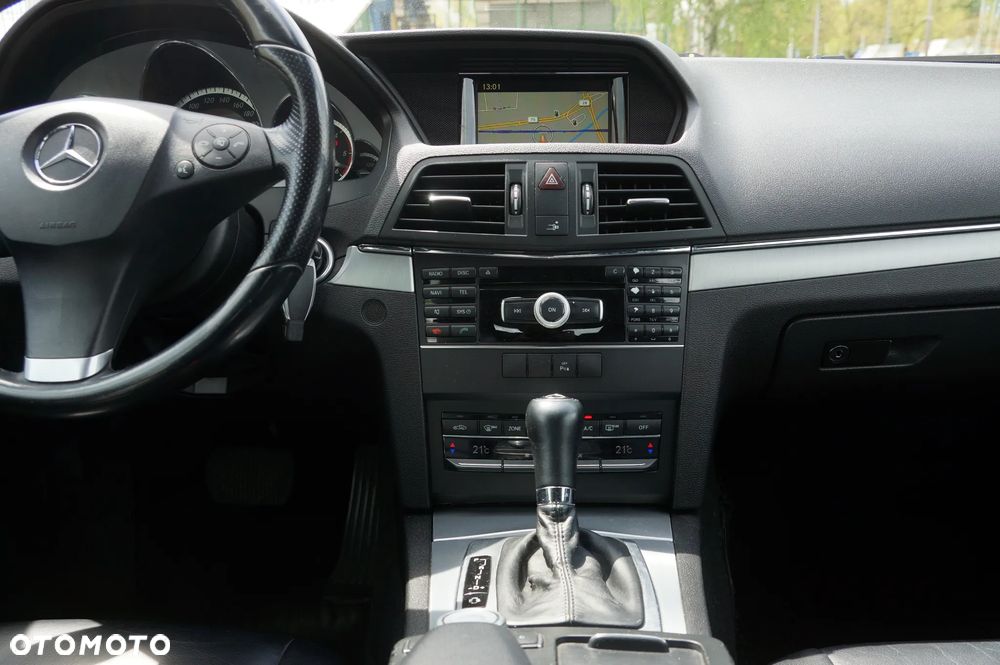 Mercedes-Benz Klasa E 220 CDI DPF BlueEFFICIENCY Automatik Avantgarde - 13