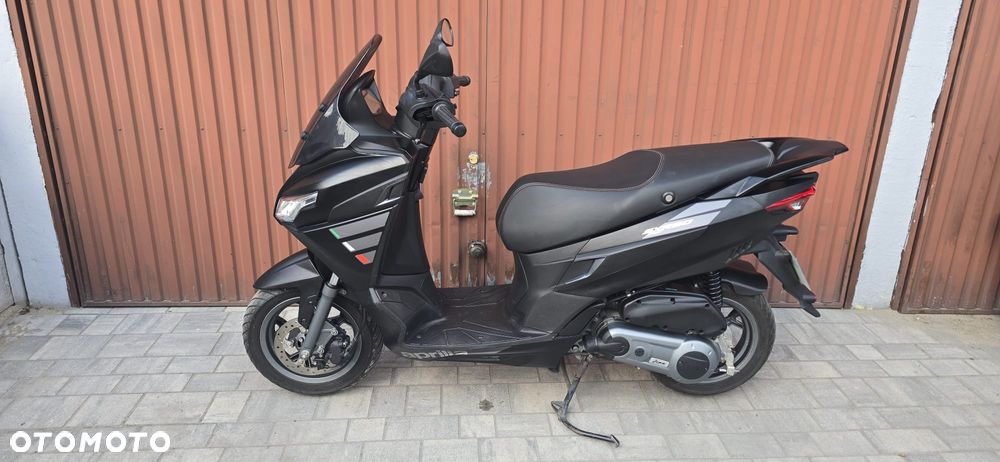 Aprilia Inny - 1