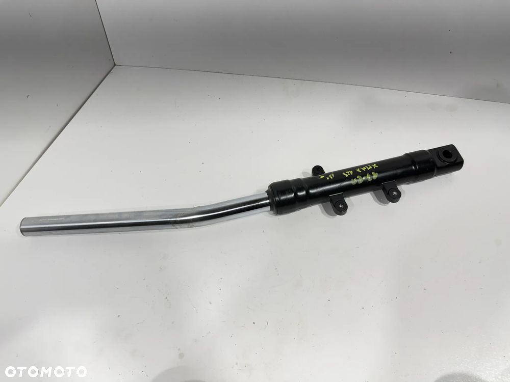 Laga lagi goleń   Yamaha X-Max 125 17-21R