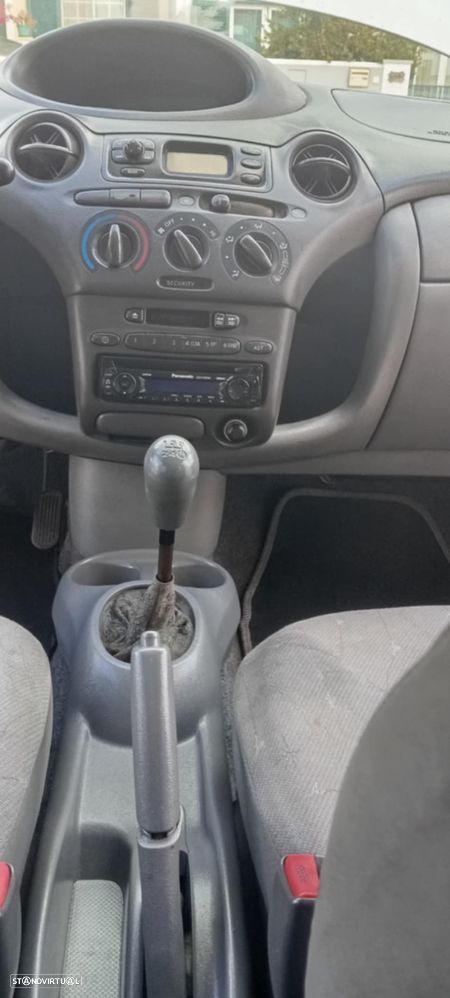 Toyota Yaris 1.0 Terra DA - 16