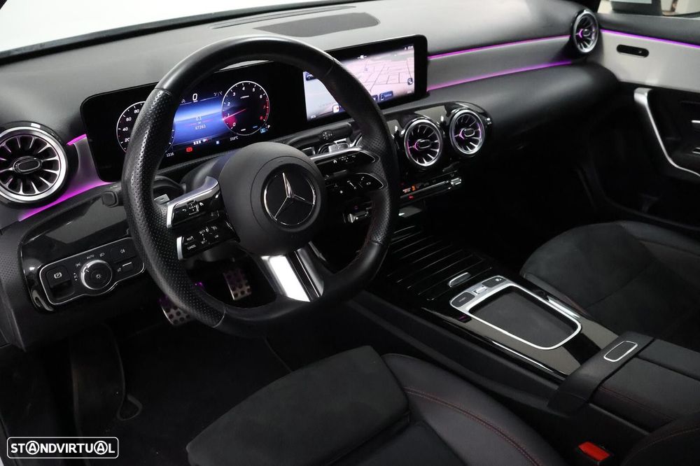 Mercedes-Benz A 200 AMG Line Aut. - 13