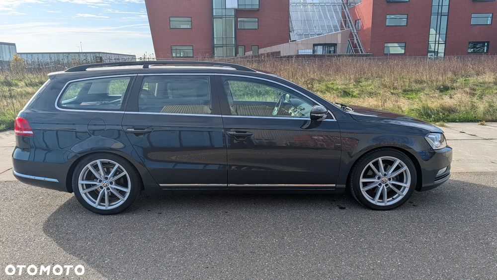 Volkswagen Passat 2012 photo 3