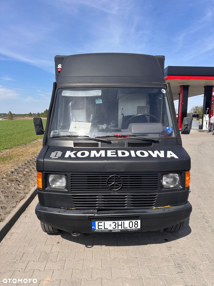 Mercedes-Benz 308 - 7