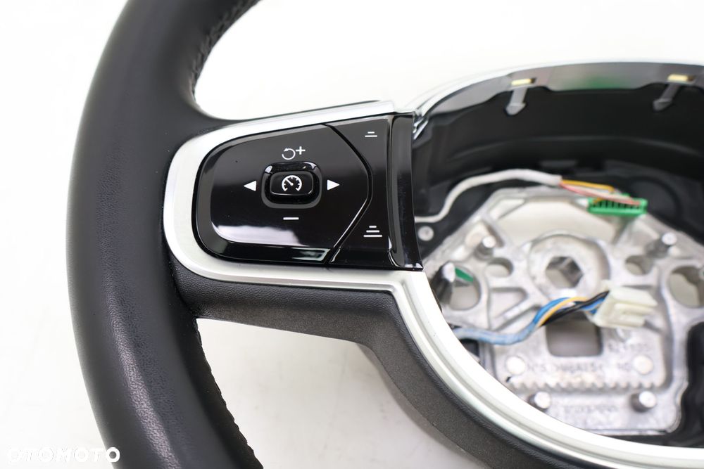 VOLVO XC90 II KIEROWNICA WIELOFUNKCYJNA 32366290 - 2