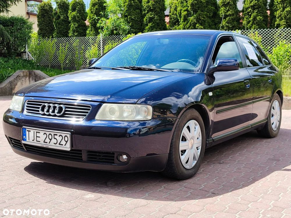 Audi A3 Sportback - 1