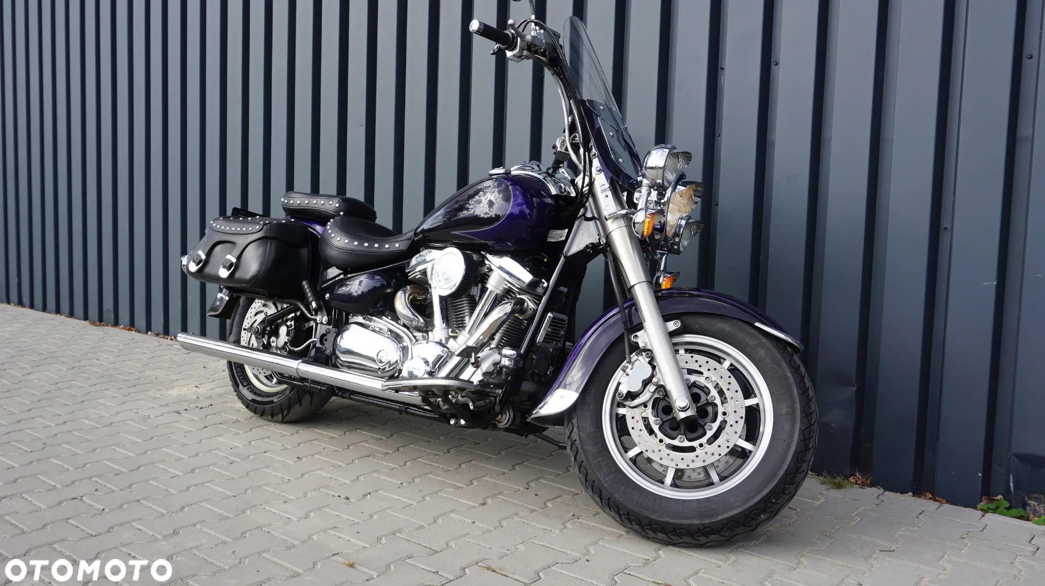 Yamaha Road Star - 1
