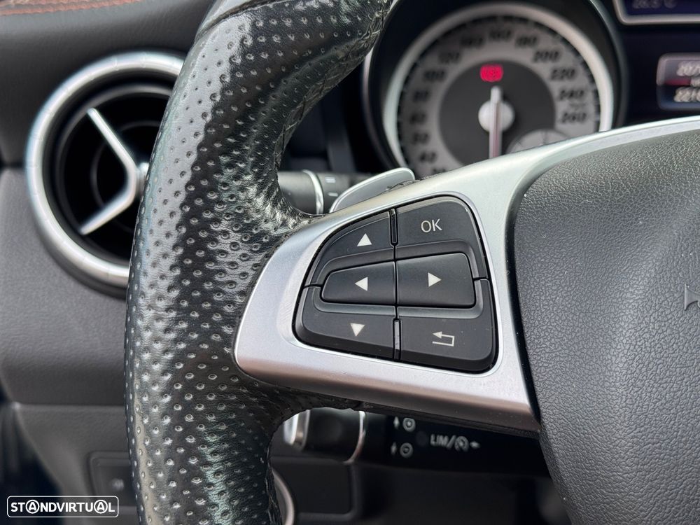 Mercedes-Benz CLA 220 Shooting Brake (CDI) d 4Matic 7G-DCT AMG Line - 17