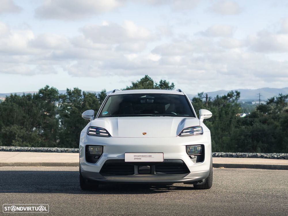Porsche Macan Electric - 10