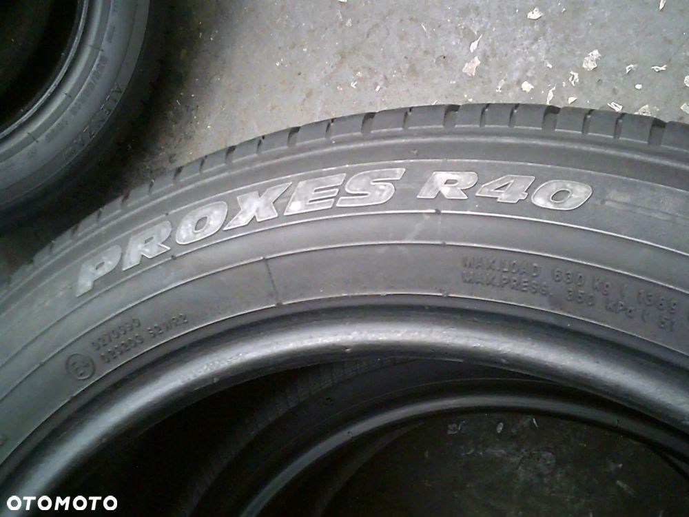 2x TOYO Proxes R40 215/50R18 5,5mm 2023 - 4