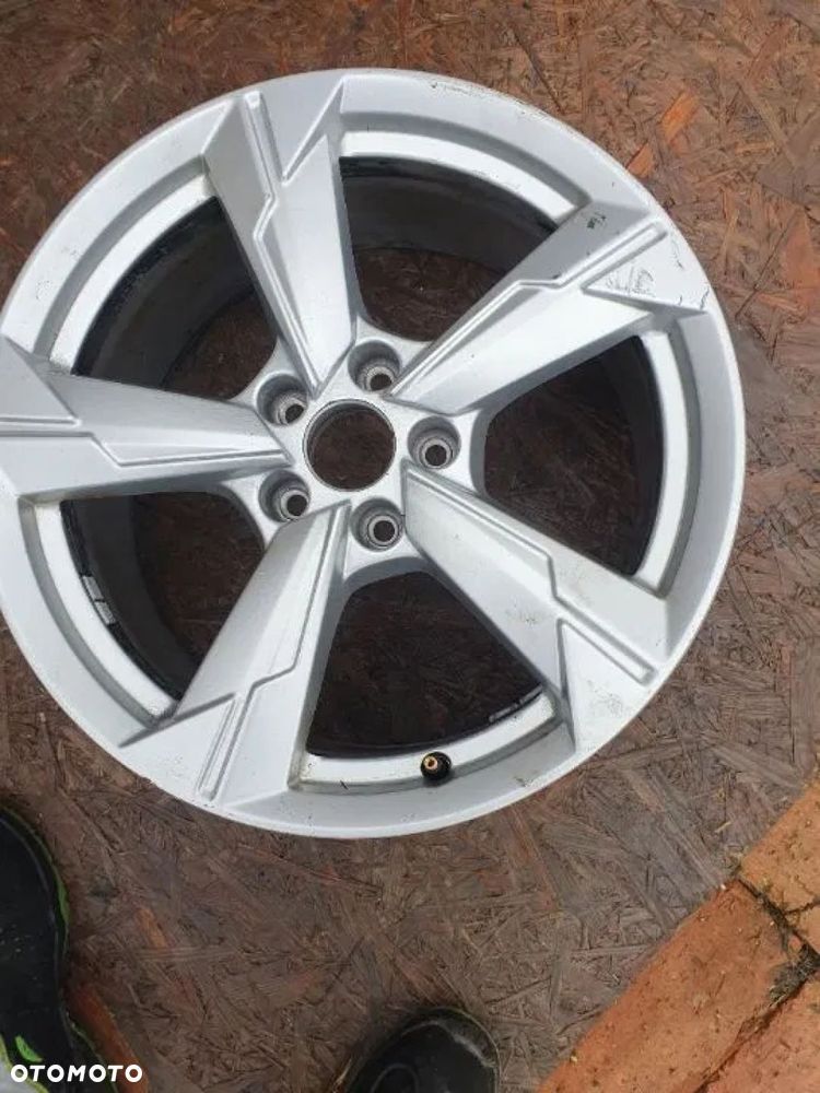 Felga AUDI A6 C8 4K0 18 CALI 8J ET39 4K0601025D - 2