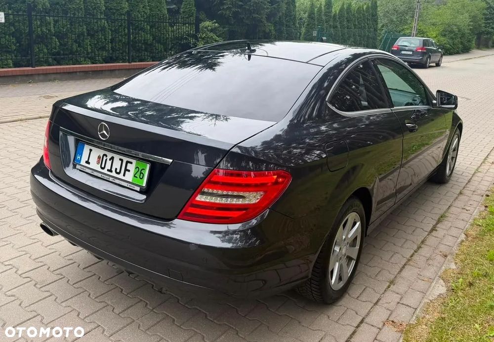 Mercedes-Benz Klasa C 180 BlueEFFICIENCY 7G-TRONIC - 4
