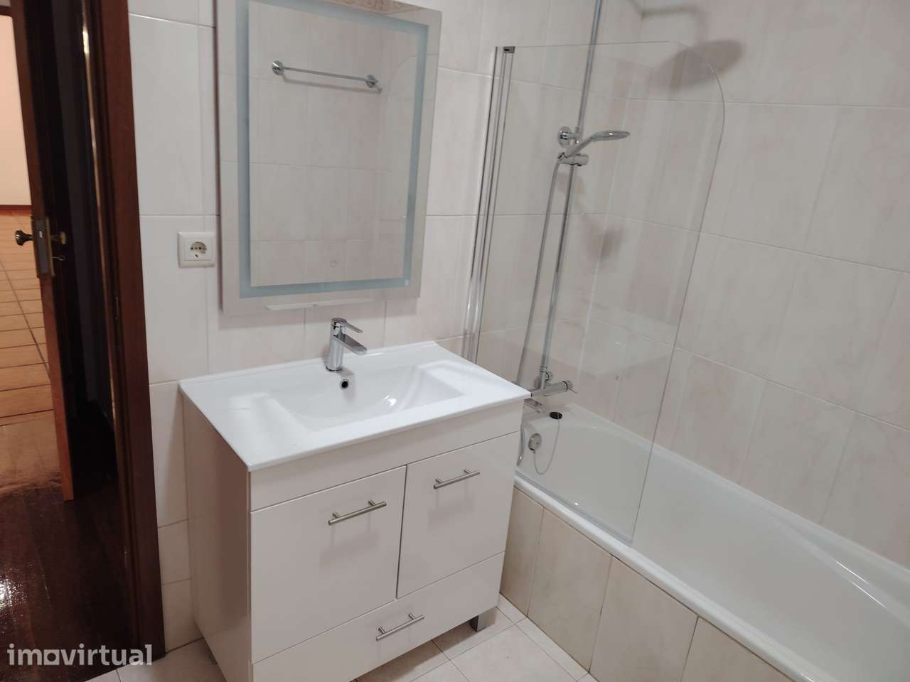 Apartamento, T2, lugar garagem em Canidelo - Grande imagem: 4/16
