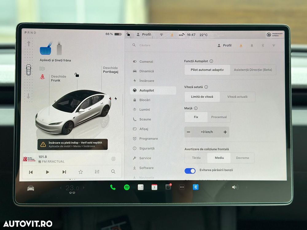 Tesla Model 3 Standard Reichweite Plus Hinterradantrieb - 32