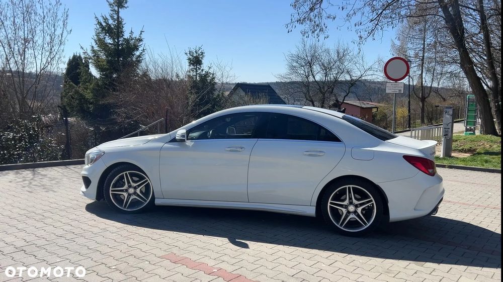 Mercedes-Benz CLA 250 7G-DCT AMG Line - 3