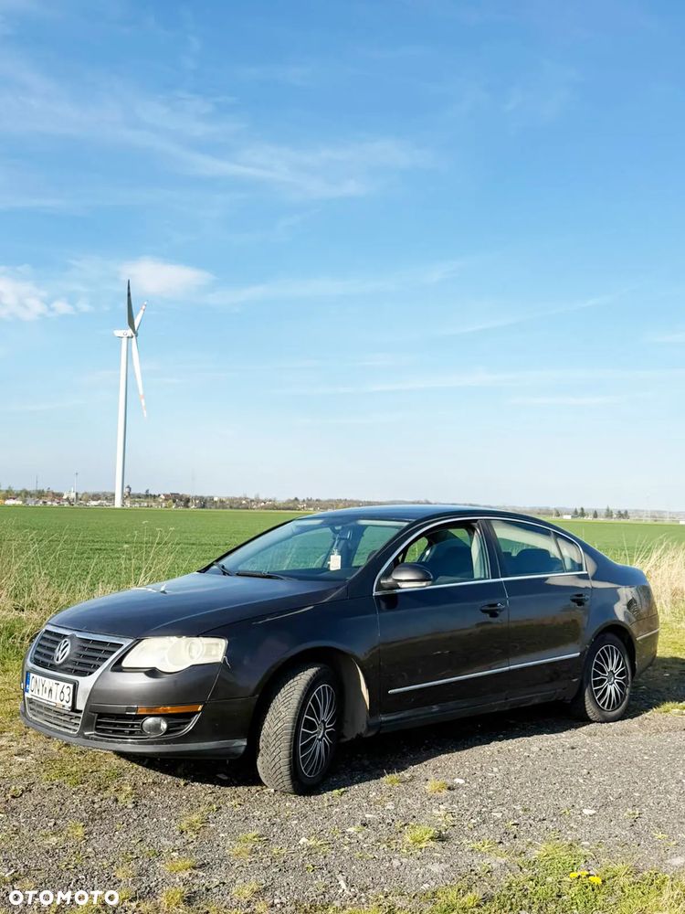 Volkswagen Passat 1.9 TDI Comfortline - 4