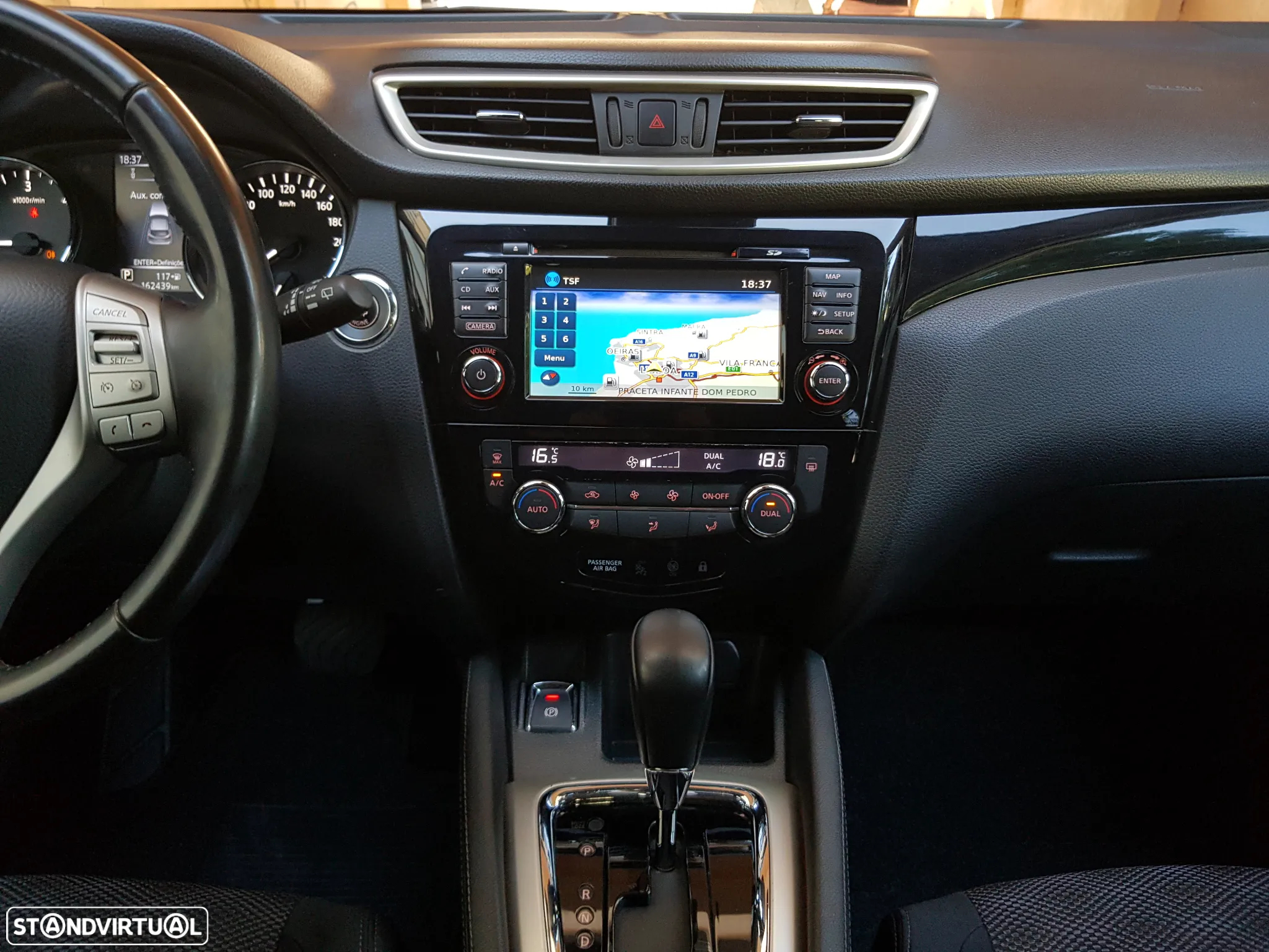 Nissan Qashqai 1.6 dCi 360 Xtronic - 43