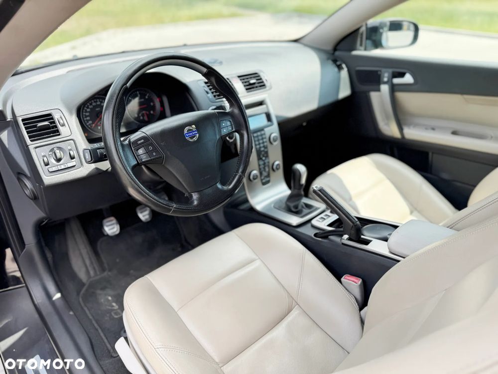 Volvo C70 2.0D Summum - 26