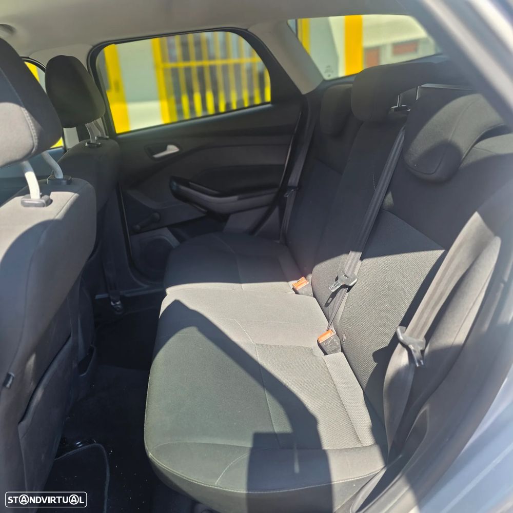 Ford Focus SW 1.5 TDCi Trend+ DPS - 13