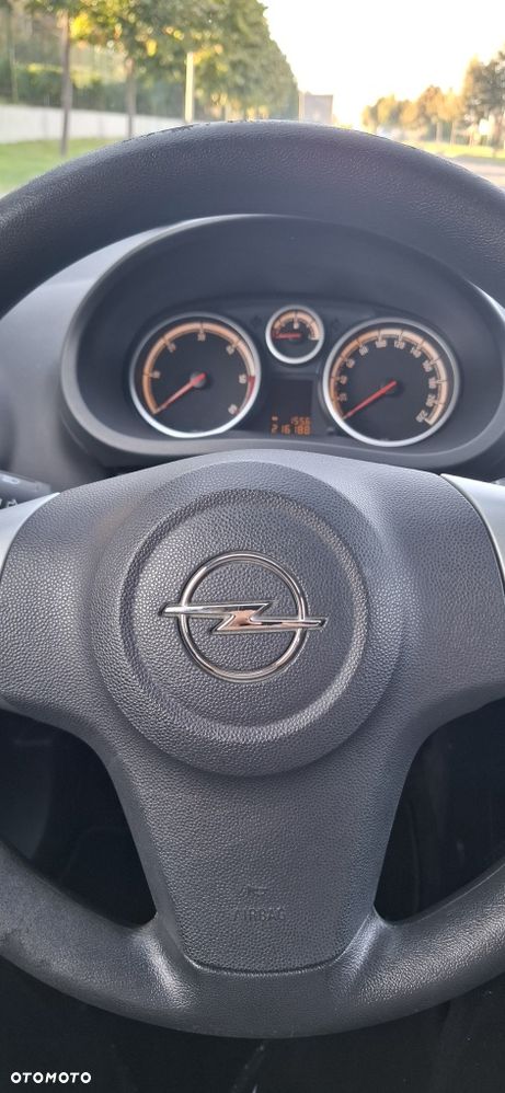 Opel Corsa - 6