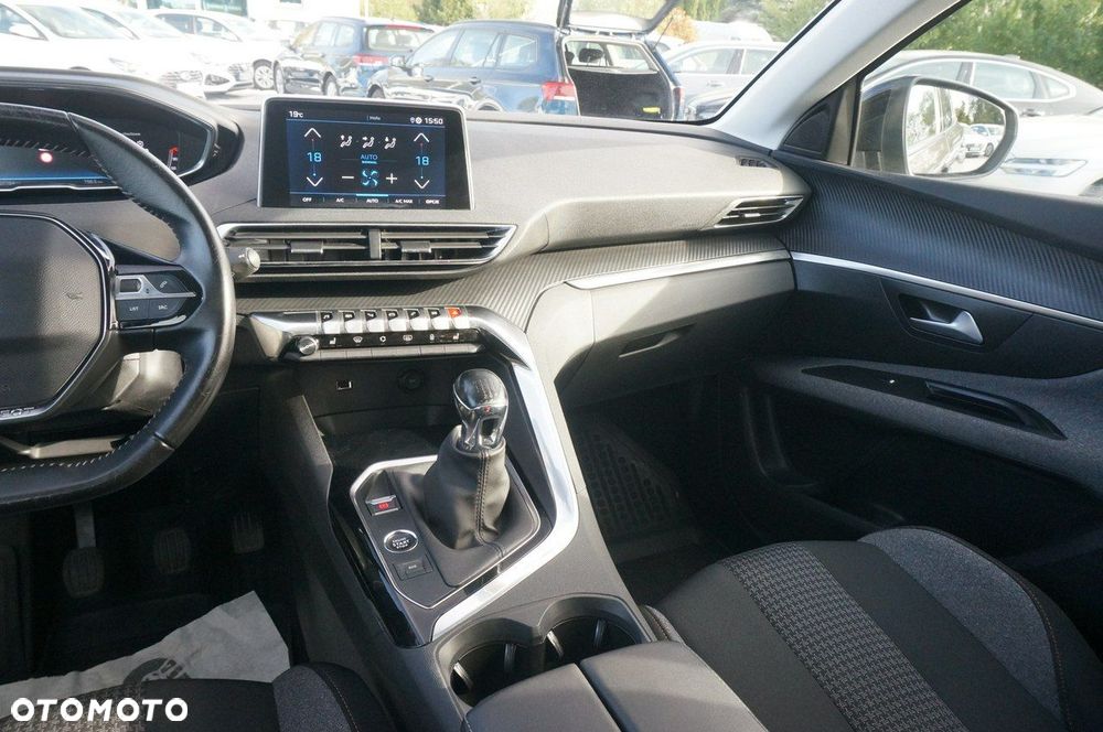 Peugeot 3008 1.2 PureTech Active Pack S&S - 16